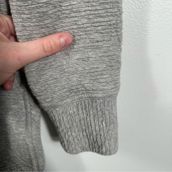 Lululemon On Repeat Jacket Heathered Core Light Grey Size 4 Athletic Outdoor Gym - Picture 13 of 16